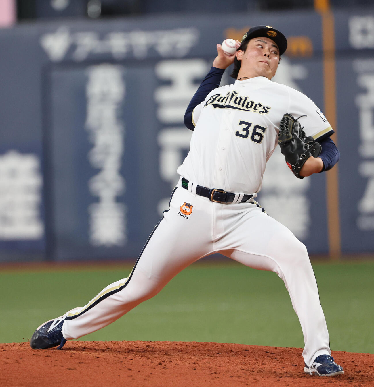 ウエスタン　オリックス対広島　6回から登板したオリックス昨年のドラフト2位森陽樹（撮影・西尾就之）