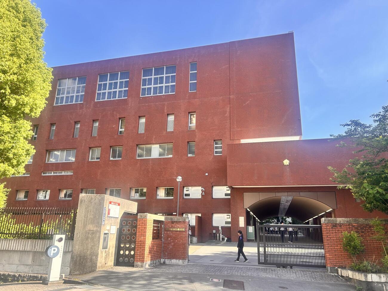 東大合格者を多数輩出する日比谷（撮影・平山連）