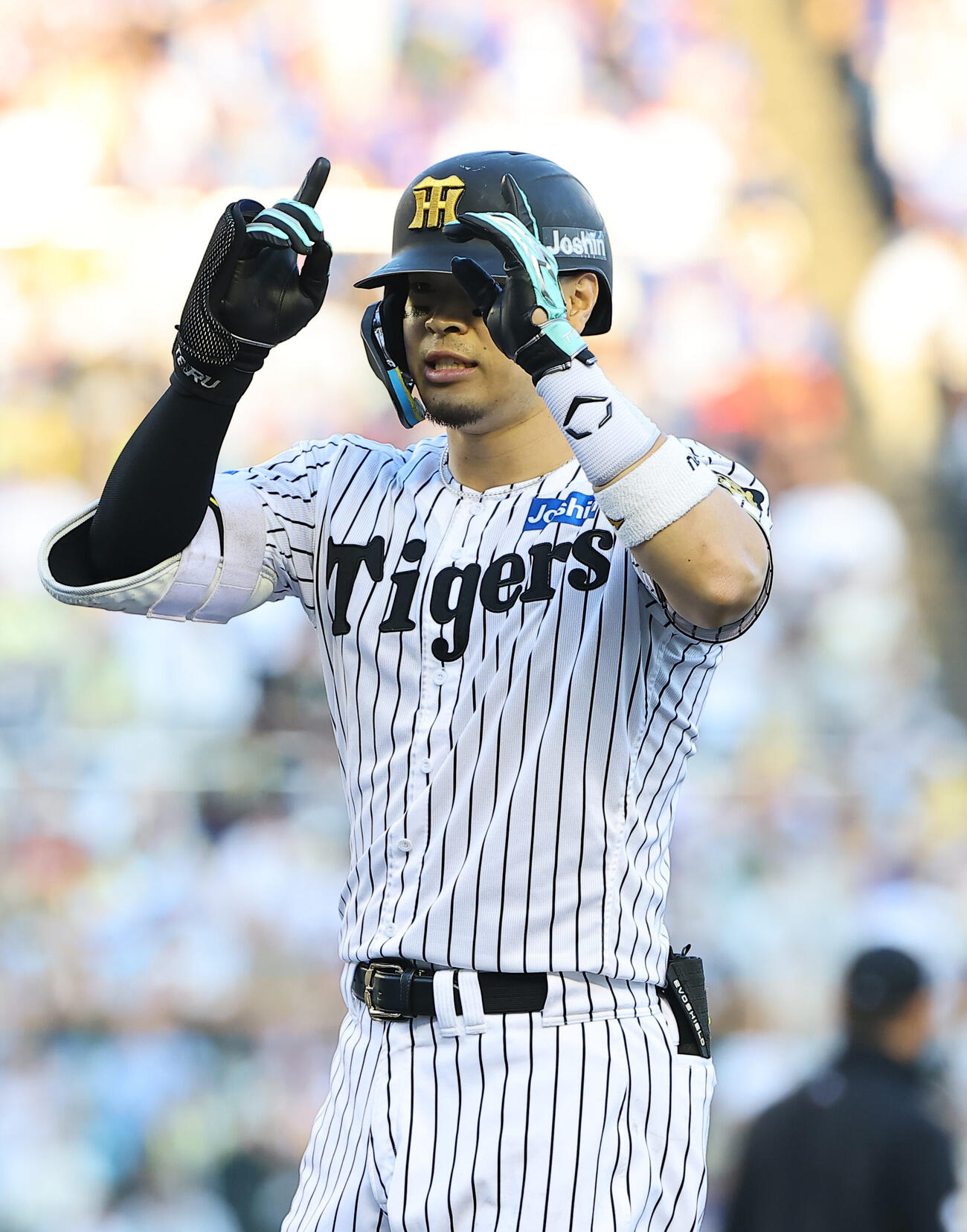 阪神対中日　1回裏阪神2死二塁、佐藤輝明は先制適時打を放つ（撮影・上田博志）