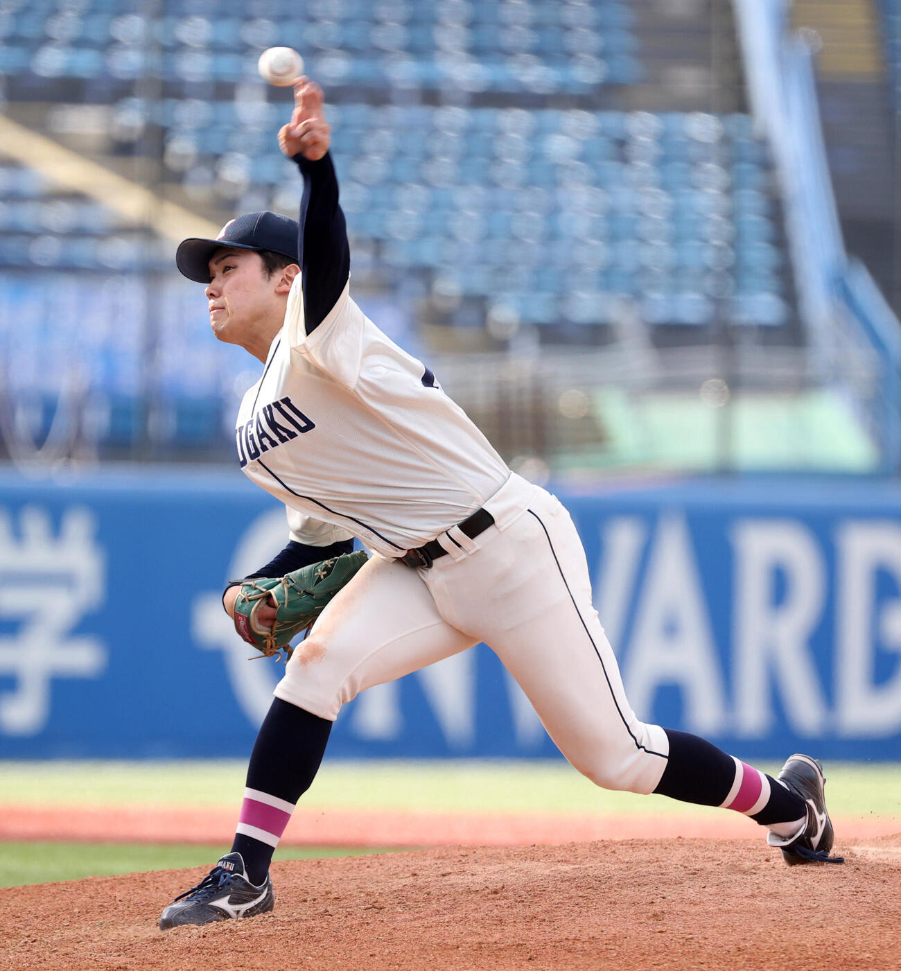 東都大学野球　青学大対国学院大　先発した国学院大・藤本士生（撮影・柴田隆二）
