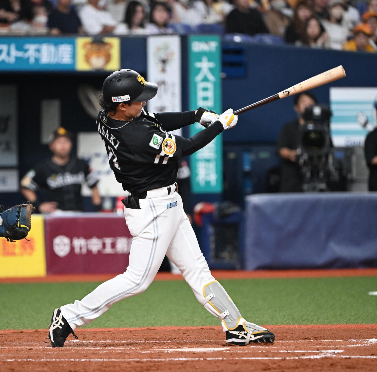 オリックス対ソフトバンク　3回表ソフトバンク1死三塁、左前適時打を放つ正木智也（撮影・和賀正仁）＝2026年5月19日