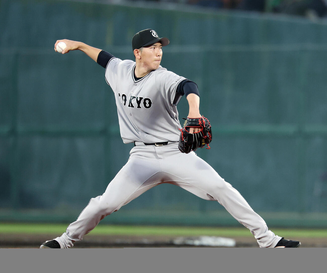 ヤクルト対巨人　巨人先発の戸郷翔征（撮影・宮地輝）