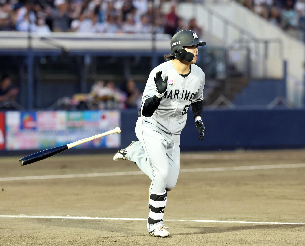 西武対ロッテ　3回裏西武1死、西川愛也はソロ本塁打を放つ（撮影・浅見桂子）
