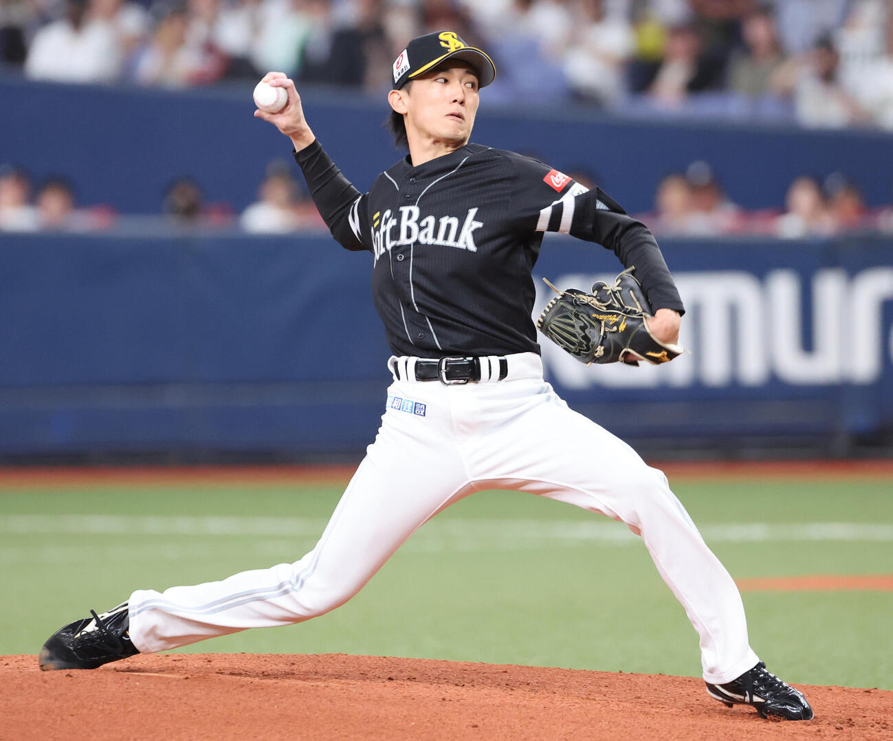 オリックス対ソフトバンク　ソフトバンク先発の大津亮介（撮影・西尾就之）