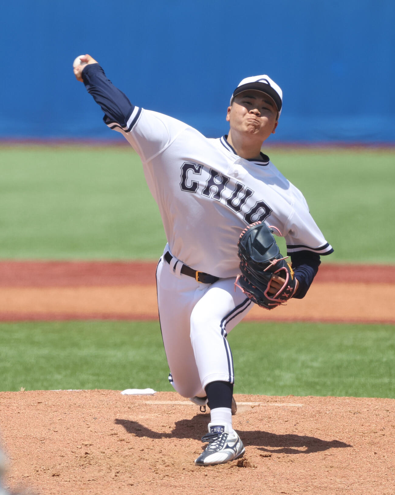 東都大学野球　中大対東洋大　先発した中大・子安秀弥（撮影・柴田隆二）