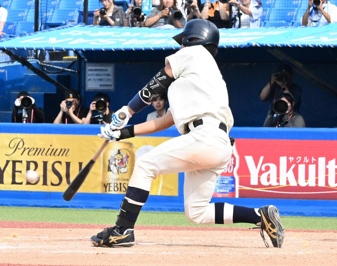 中大対東洋大9回裏東洋大1死満塁、山田隼が左前にサヨナラ打を放つ（撮影・千葉一成）