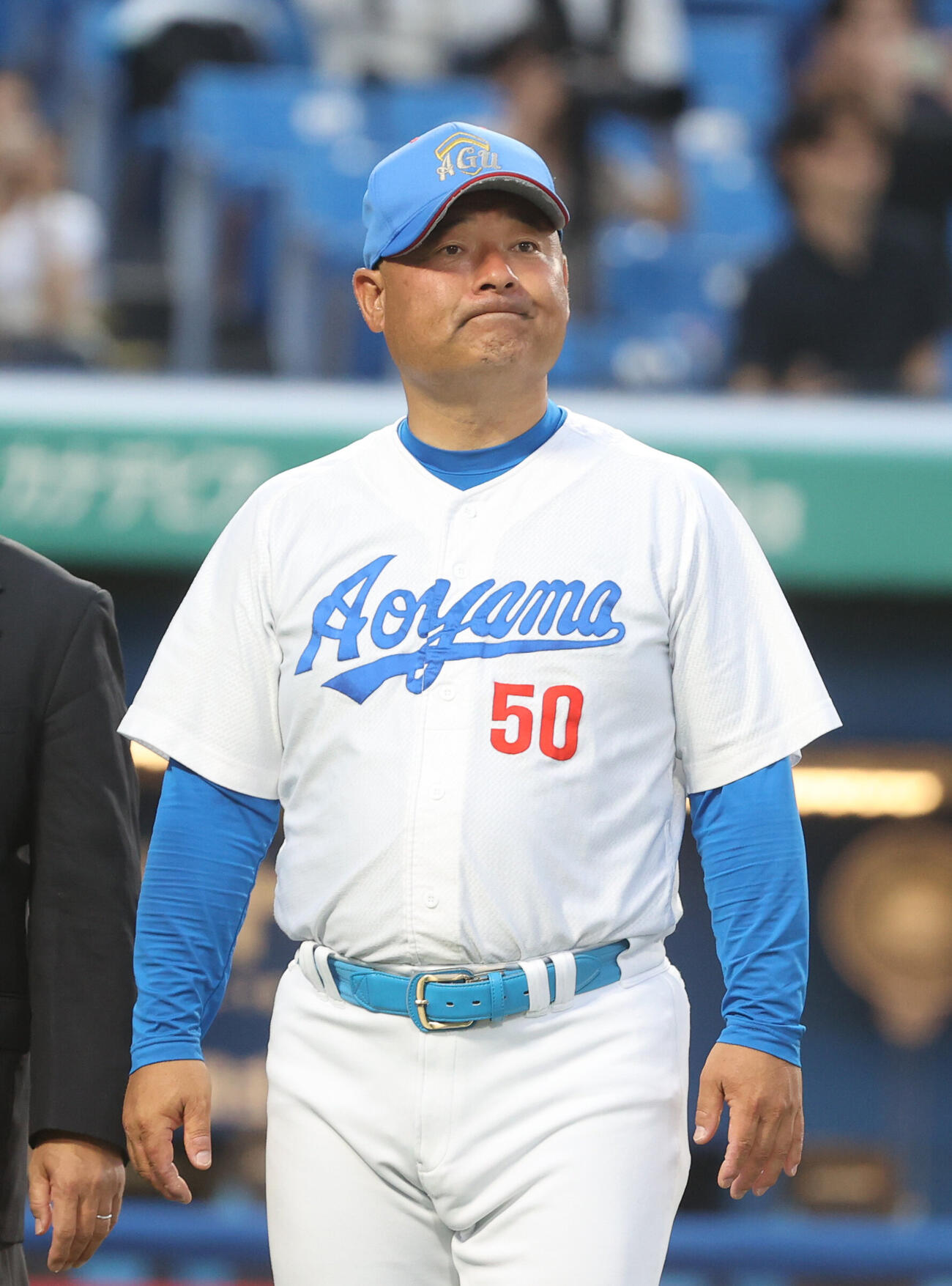 東都大学野球　国学院大対青学大　敗れた青学大・安藤寧則監督は悔しそうな表情を見せた（撮影・柴田隆二）