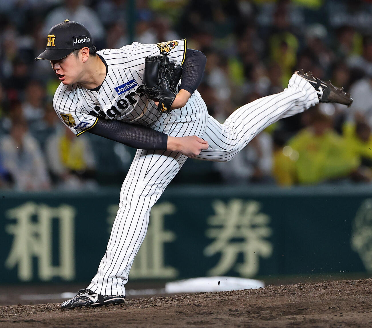阪神対中日　阪神4番手の石黒佑弥（上田博志）