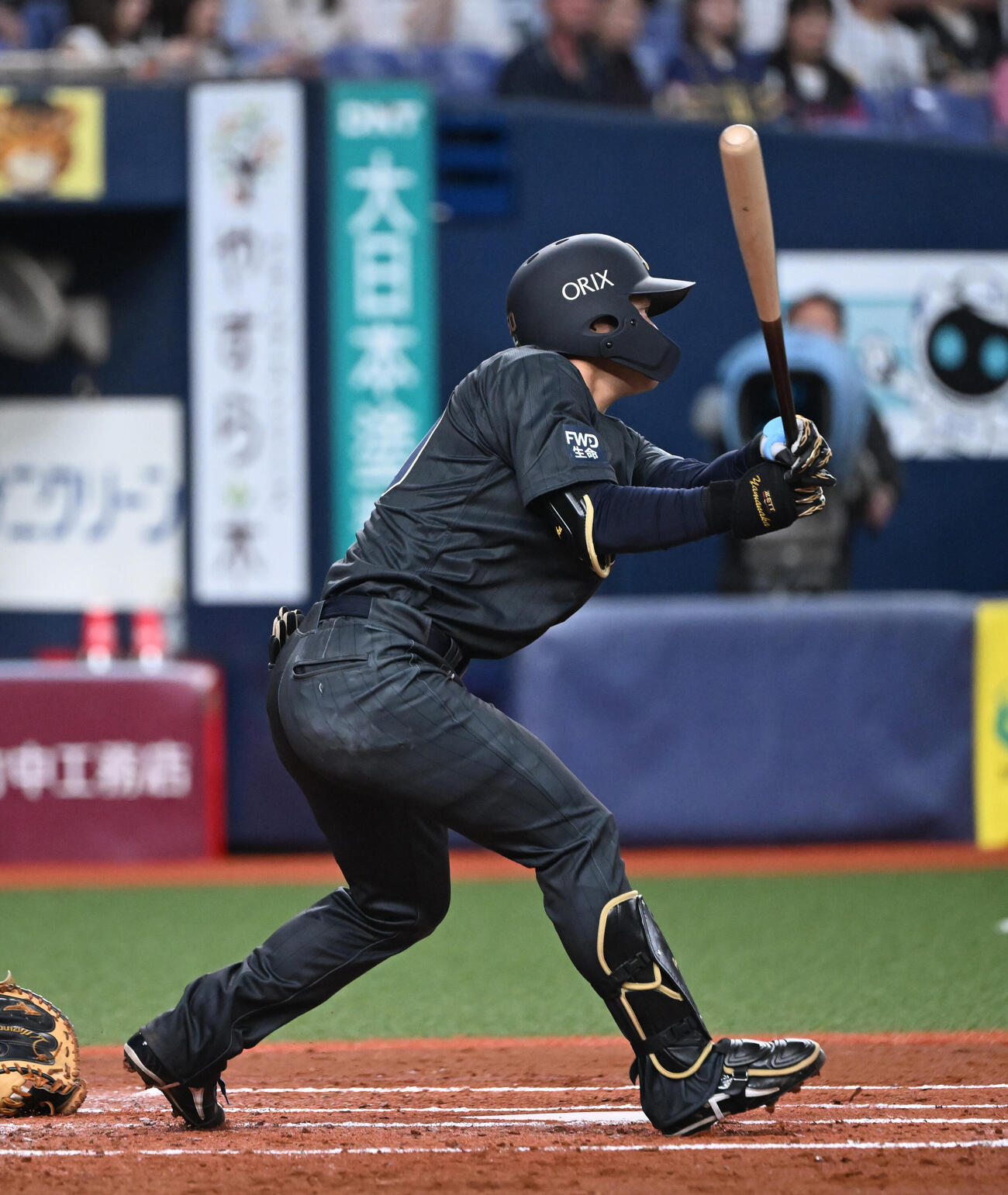 オリックス対ソフトバンク　2回裏オリックス無死一、三塁、中前適時打を放つ山中稜真（撮影・和賀正仁）