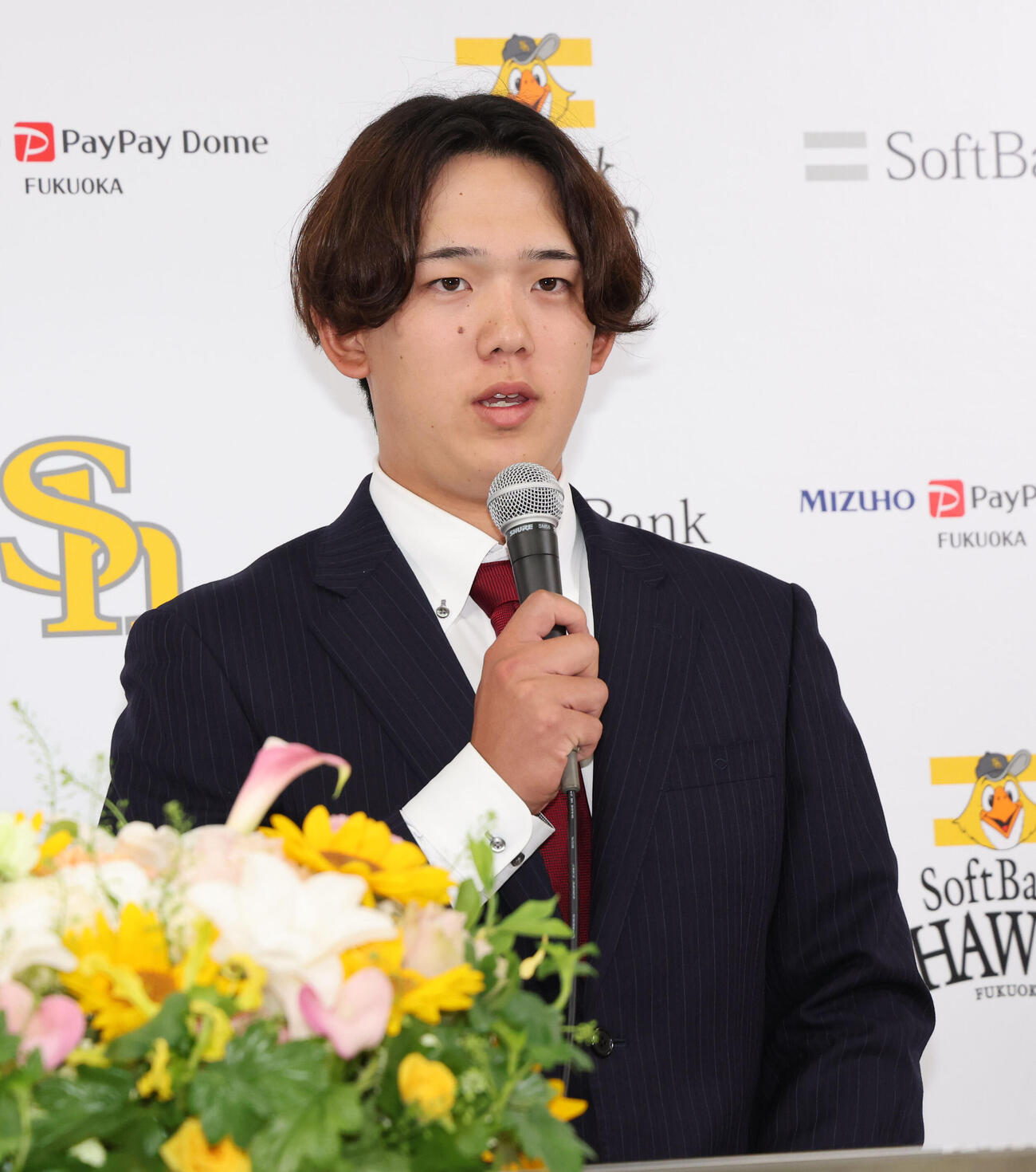 入団会見で話をするソフトバンク小林樹斗（撮影・梅根麻紀）