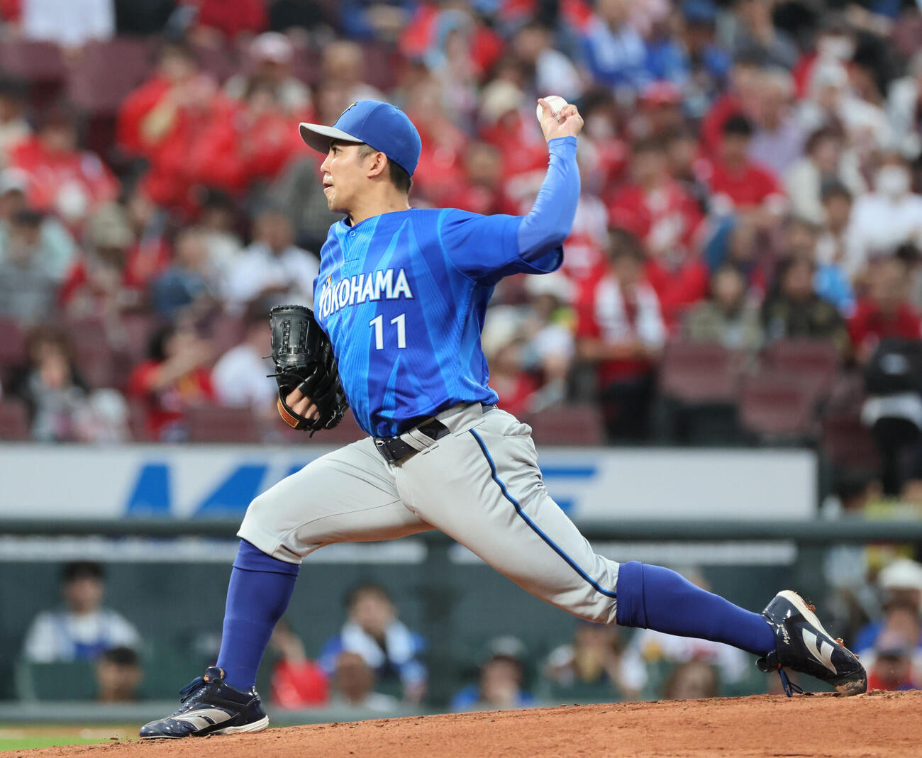 広島対DeNA DeNA先発の東克樹（撮影・加藤孝規）