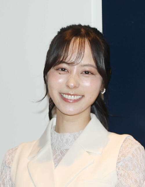 稲村亜美が特別コーチ　始球式務める山本萩子を指導「萩子ちゃん好きの人はこの姿が見たい」