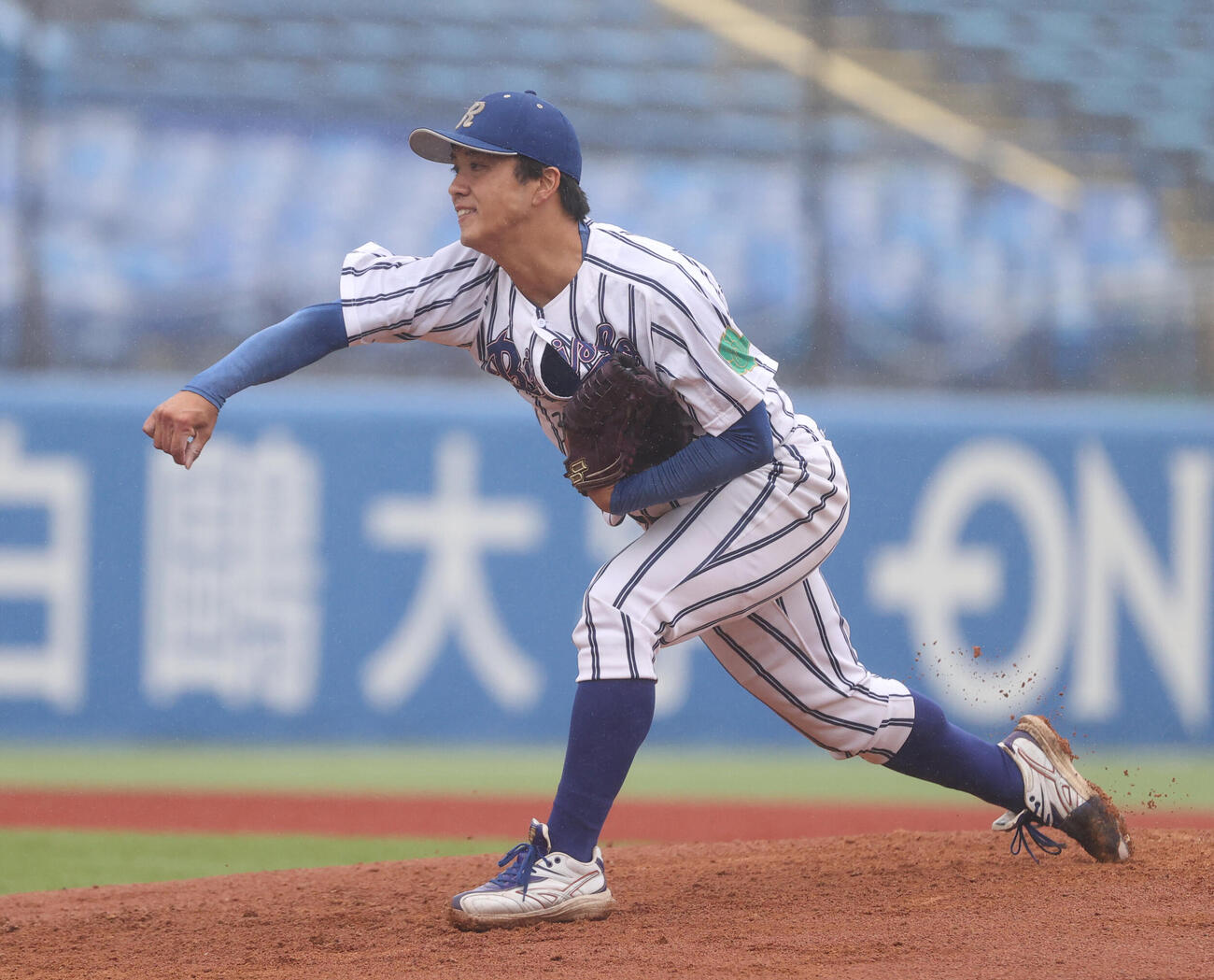 亜大対立正大　2回から登板した立正大・中平陽翔（撮影・柴田隆二）