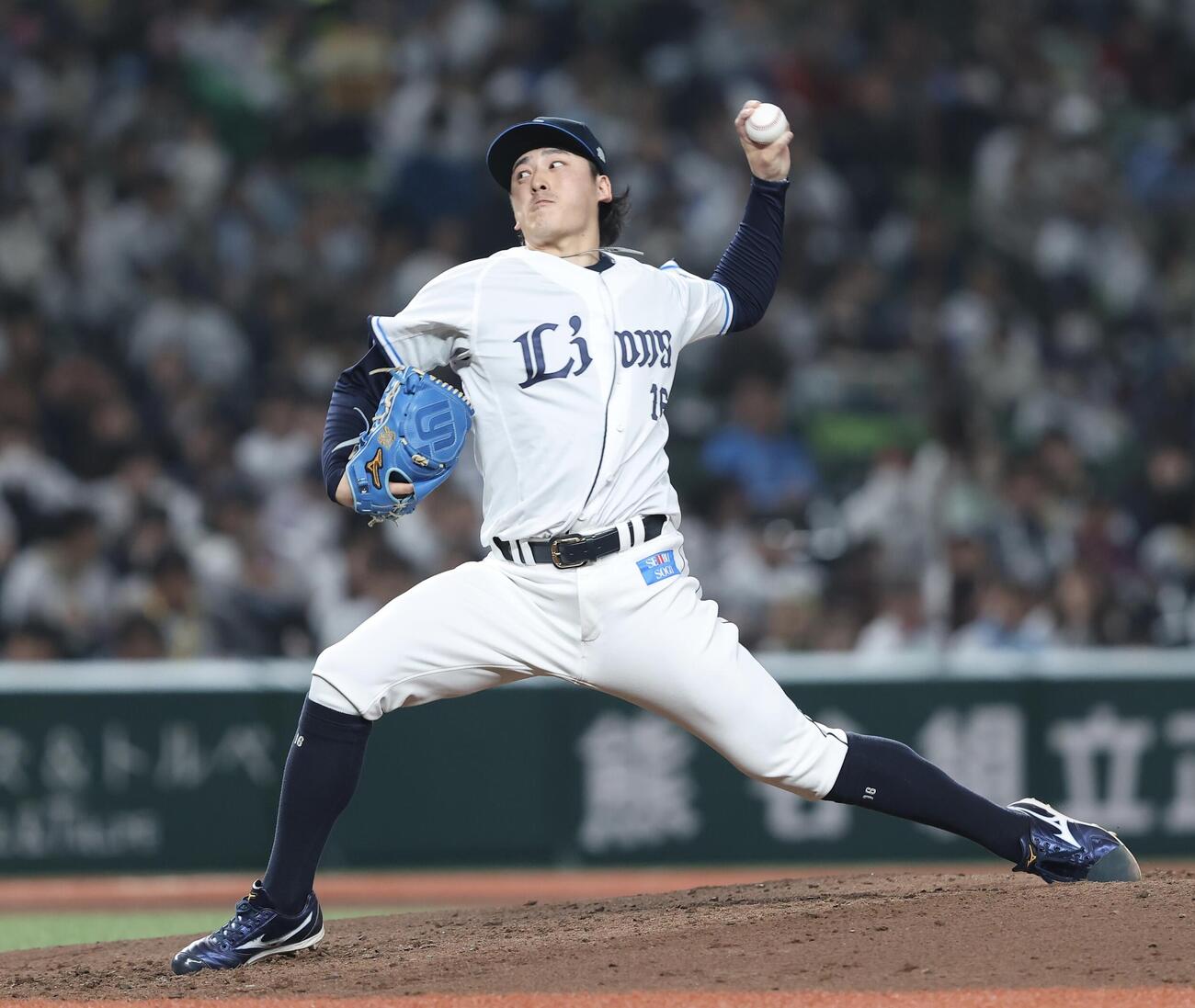 西武対オリックス　5回表、力投する隅田知一郎（撮影・河田真司）