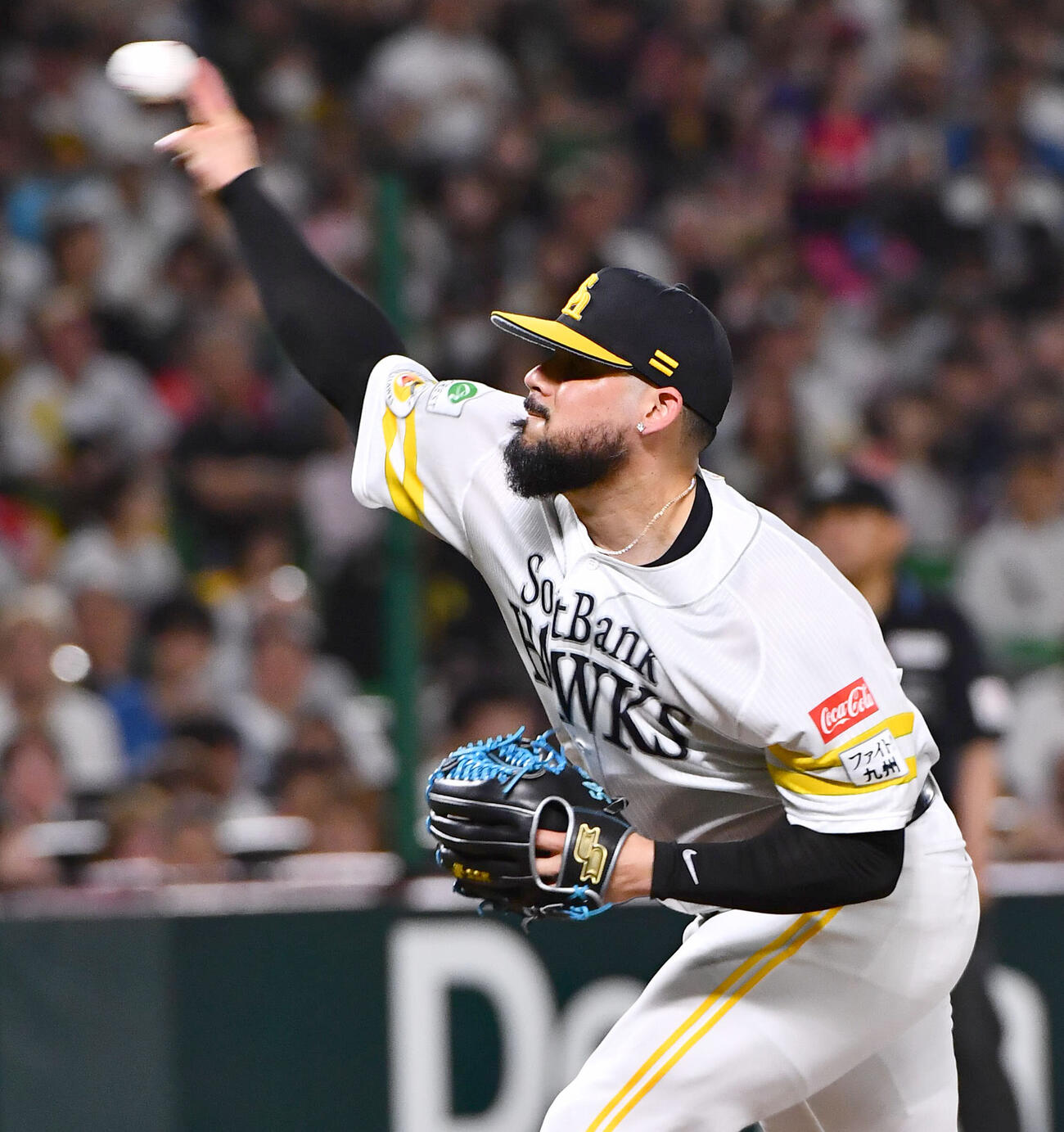 ソフトバンク対日本ハム　7回表から登板した、ソフトバンク3番手のロベルト・オスナ（撮影・岩下翔太）
