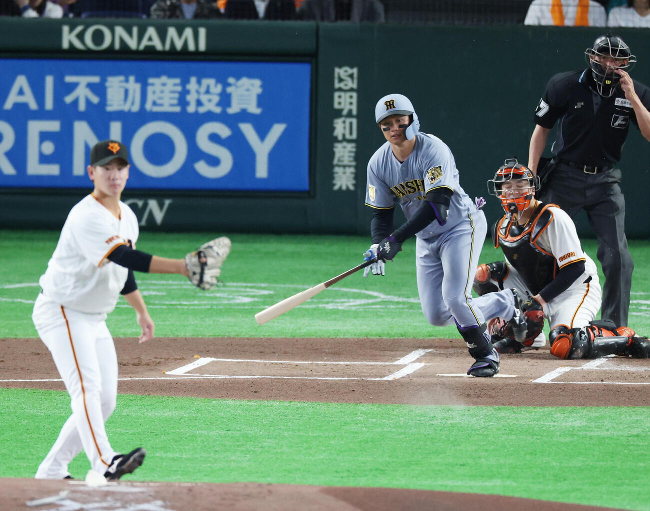 巨人対阪神　1回表阪神1死三塁、適時打を放つ森下翔太。投手は井上温大（撮影・増田悦実）