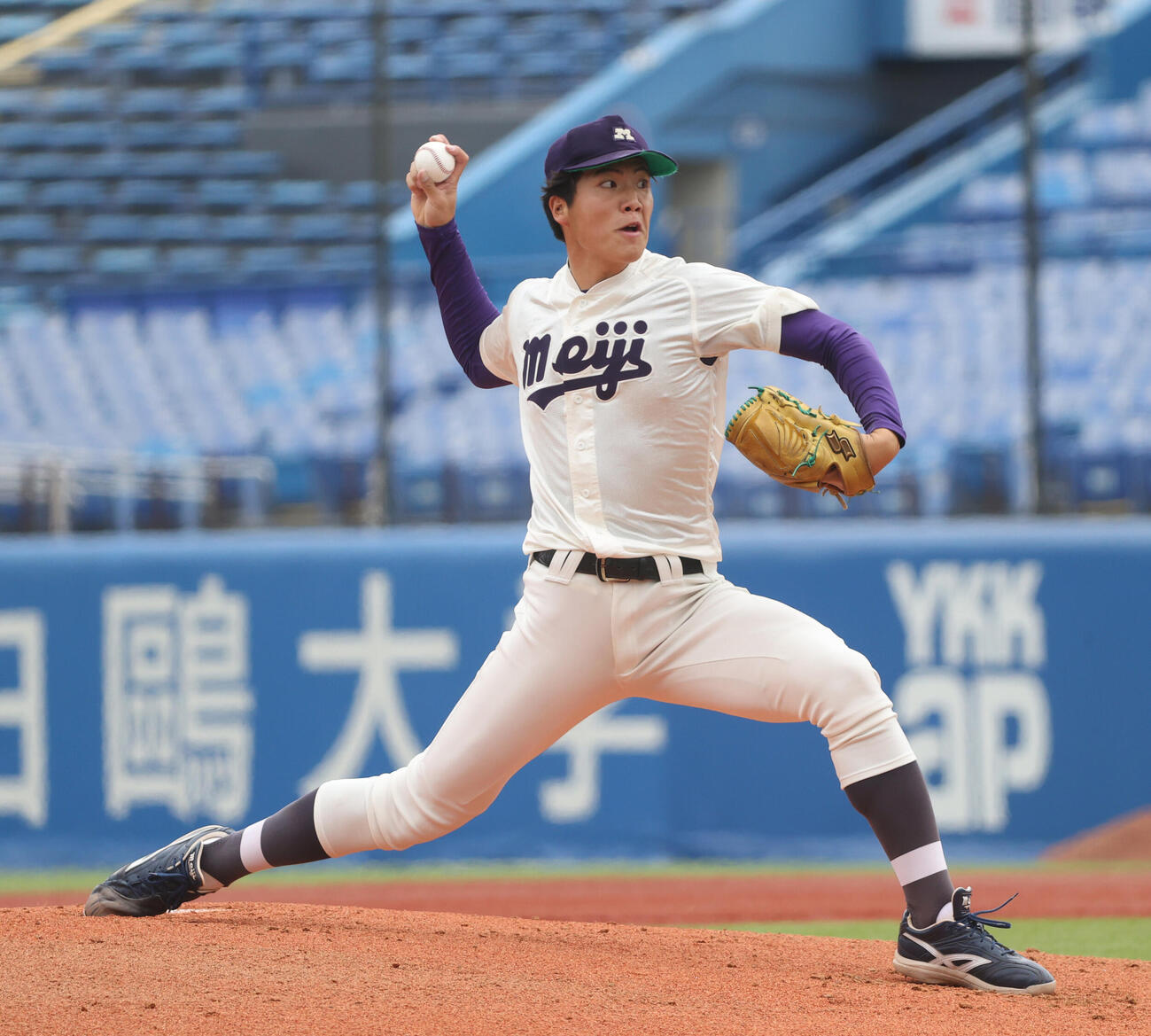 6大学野球　明大対法大　先発した明大・平嶋桂知（撮影・柴田隆二）