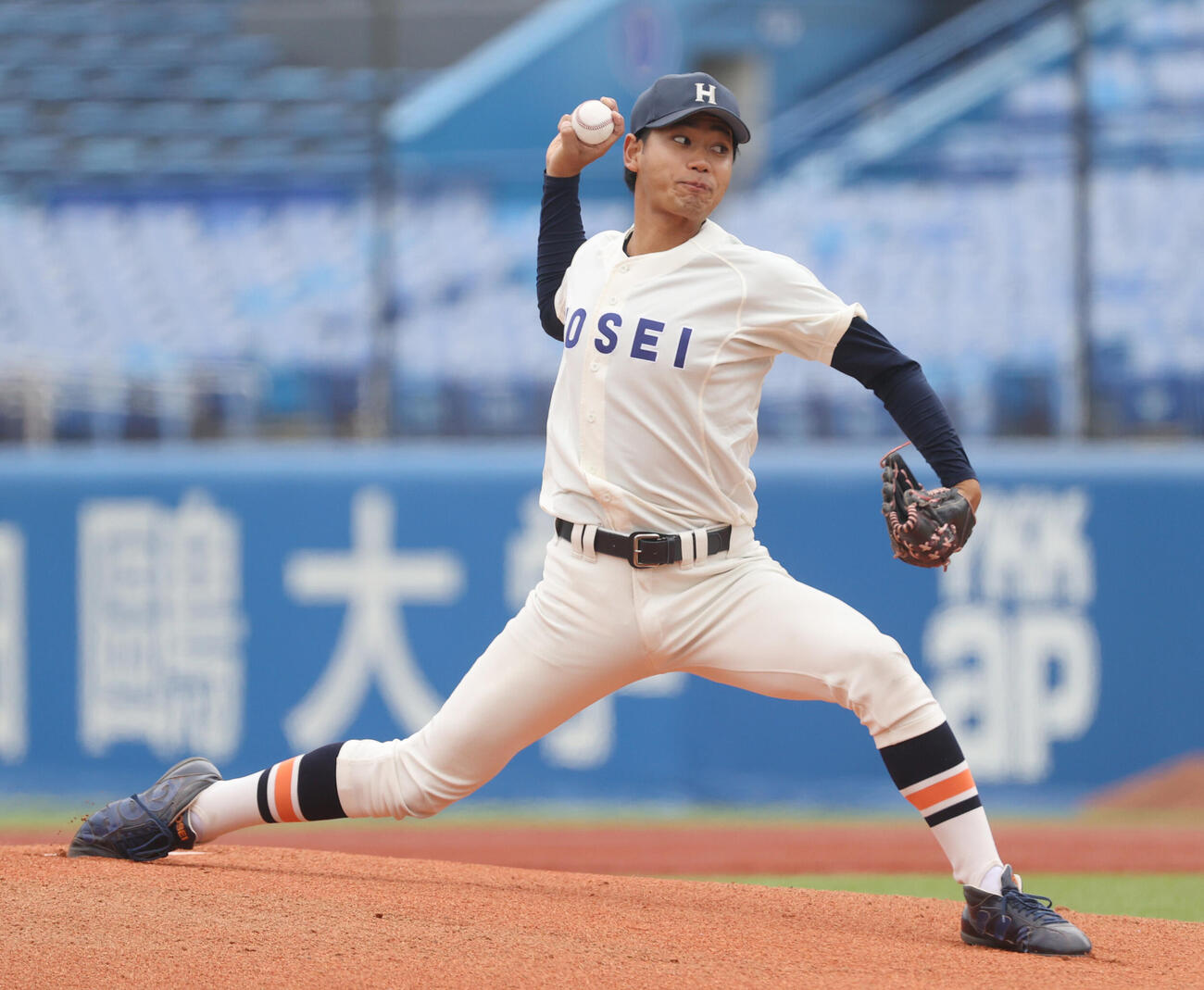 6大学野球　明大対法大　先発した法大・助川太志（撮影・柴田隆二）