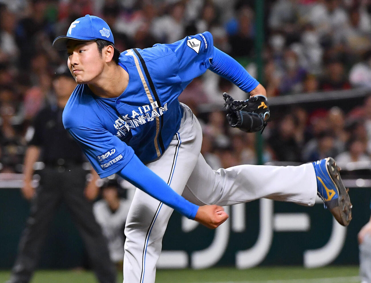 ソフトバンク日本ハム　8回裏から登板した、日本ハム5番手の清水大暉（撮影・岩下翔太）