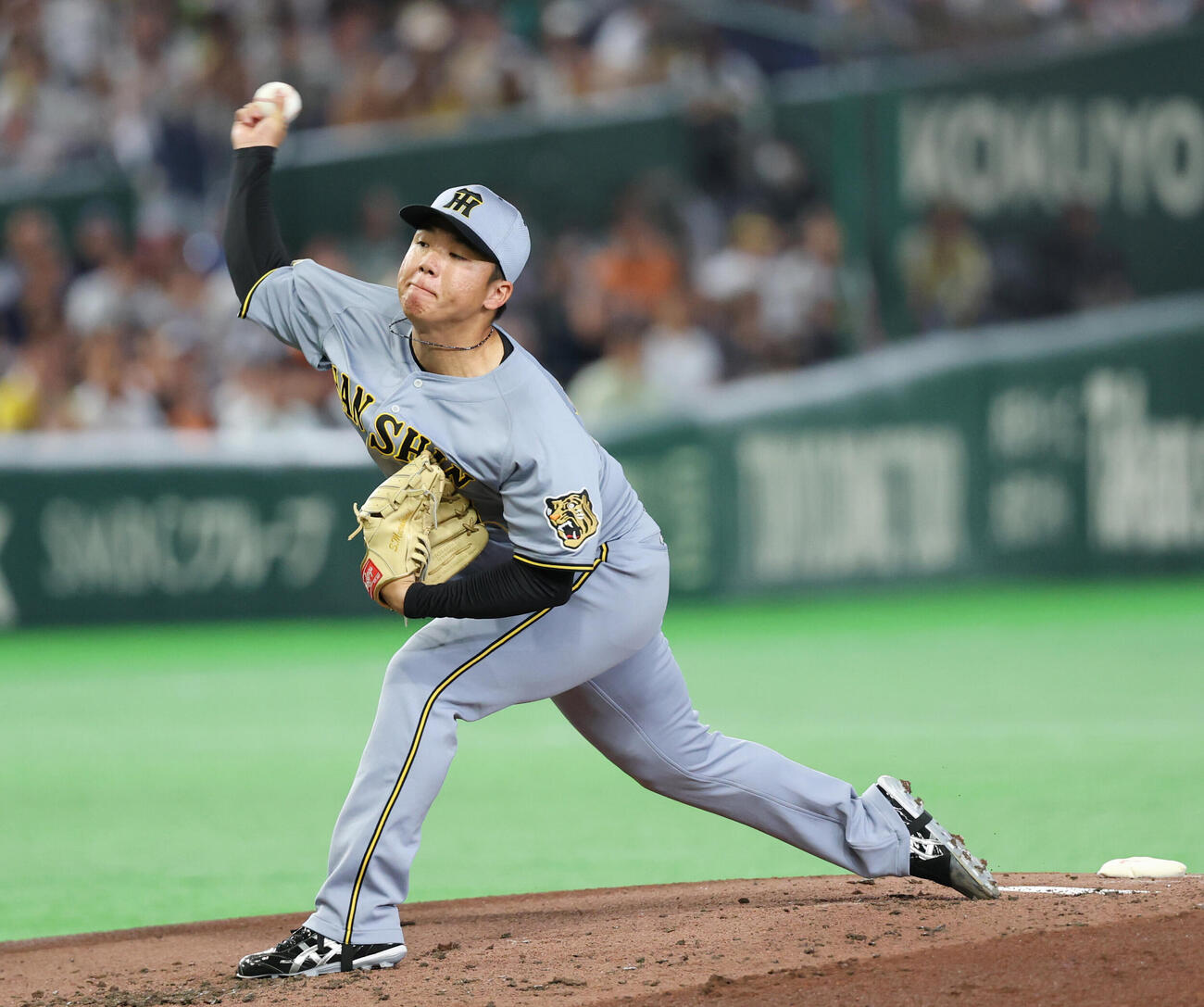 巨人対阪神　先発し力投する阪神村上頌樹（撮影・増田悦実）