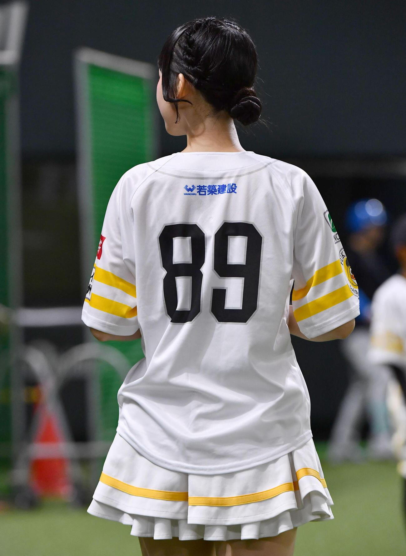 ソフトバンク対日本ハム　「OH SADAHARU LEGACY DAY」イベントで背番号89のユニホームを着るハニーズ（撮影・岩下翔太）