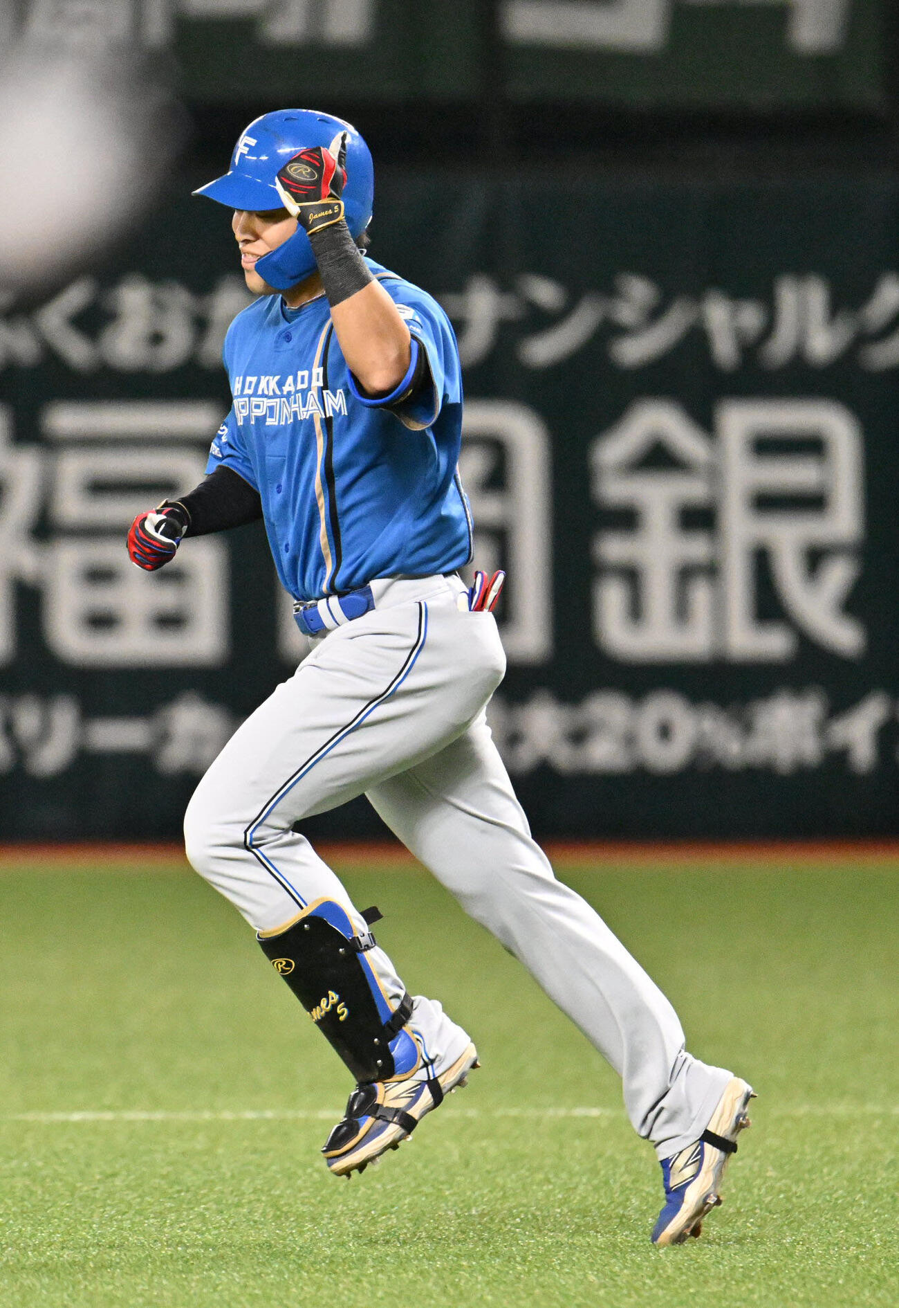 ソフトバンク対日本ハム　1回表日本ハム1死満塁、野村佑希は先制となる満塁本塁打を放つ（撮影・林敢治）