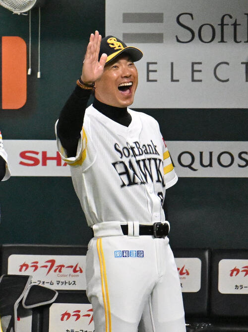 ソフトバンク】柳田悠岐の6号2ランで勝ち越し 王会長の背番号89ユニ