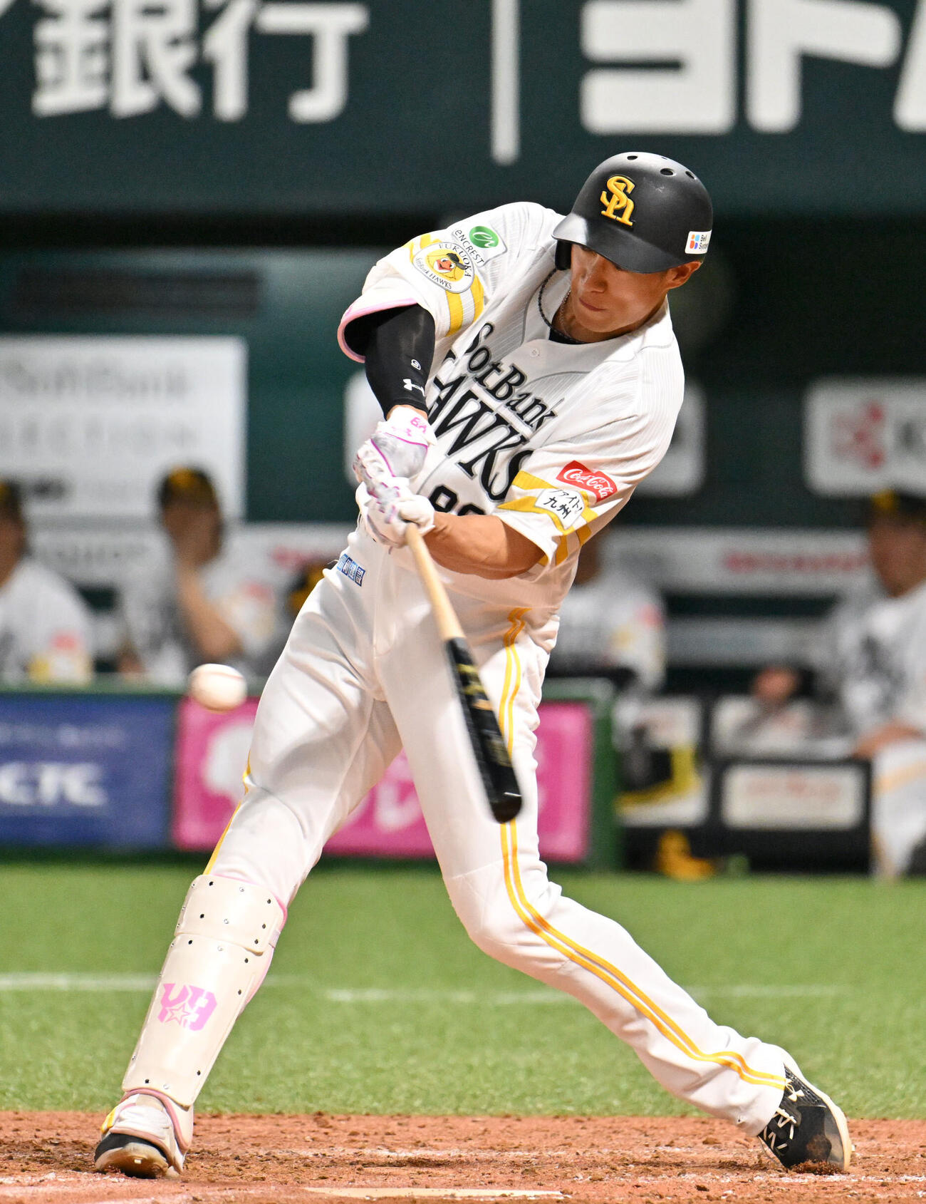 ソフトバンク対日本ハム　3回裏ソフトバンク無死一塁、柳田悠岐は勝ち越し2点本塁打を放つ（撮影・林敢治）