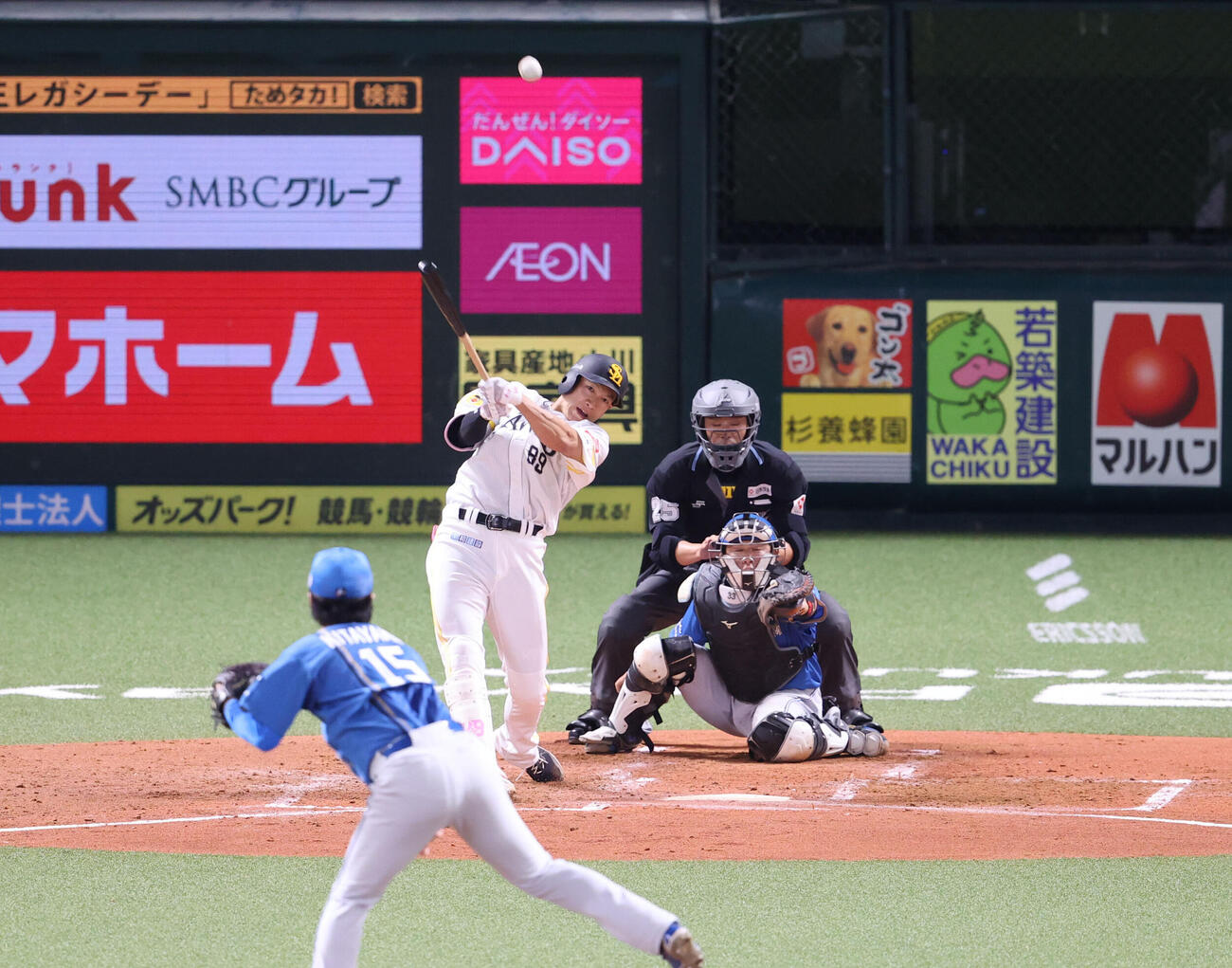 ソフトバンク対日本ハム　3回裏ソフトバンク無死一塁、柳田悠岐は右越えに勝ち越しとなる2点本塁打を放つ（撮影・梅根麻紀）