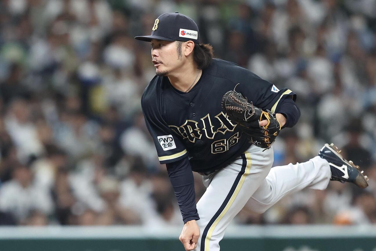 西武対オリックス　7回裏西武2死三塁、5番手で登板する博志（撮影・河田真司）＝2026年5月24日