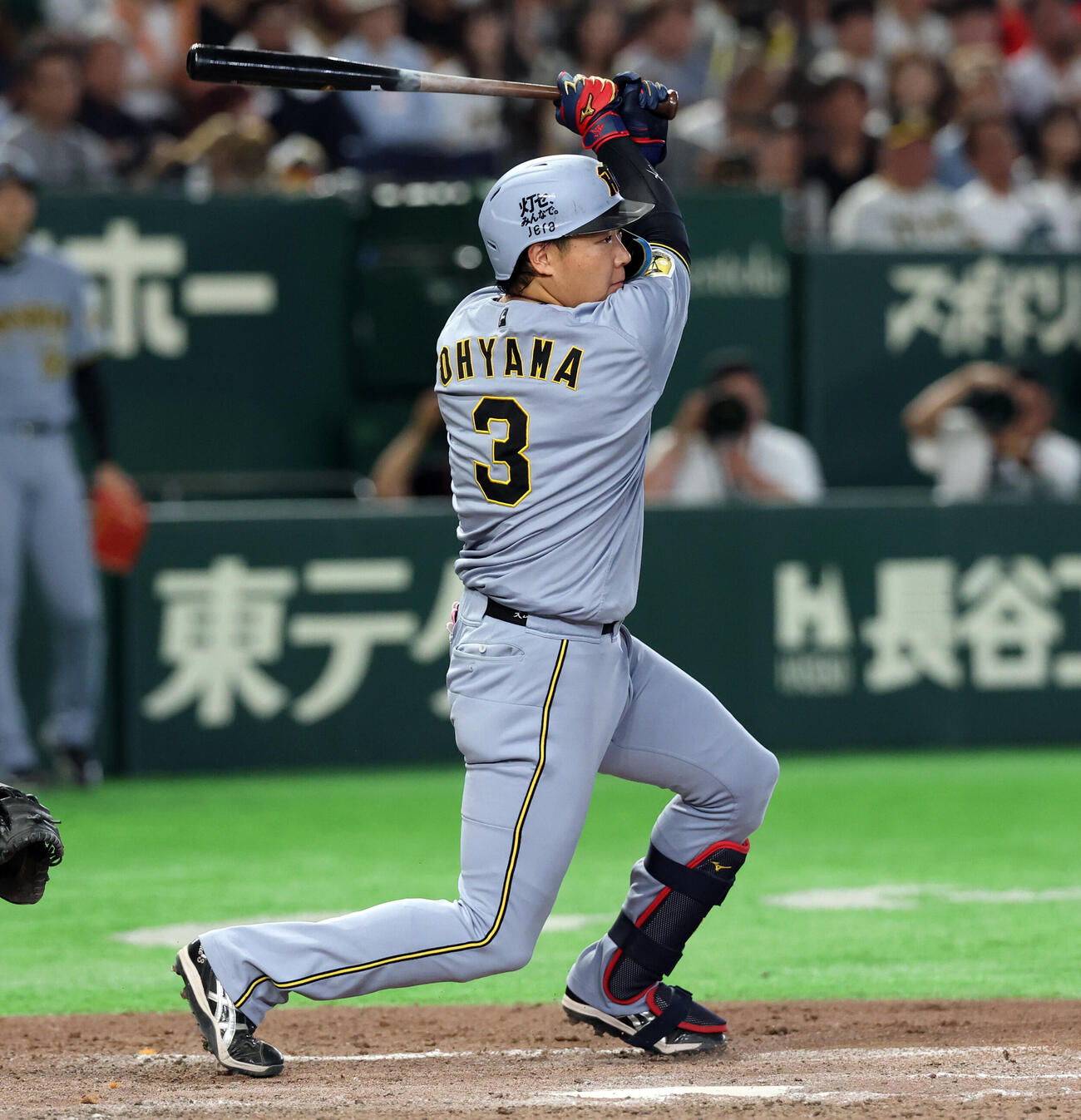巨人対阪神　7回表阪神2死一、三塁、大山悠輔は適時二塁打を放つ（撮影・浅見桂子）
