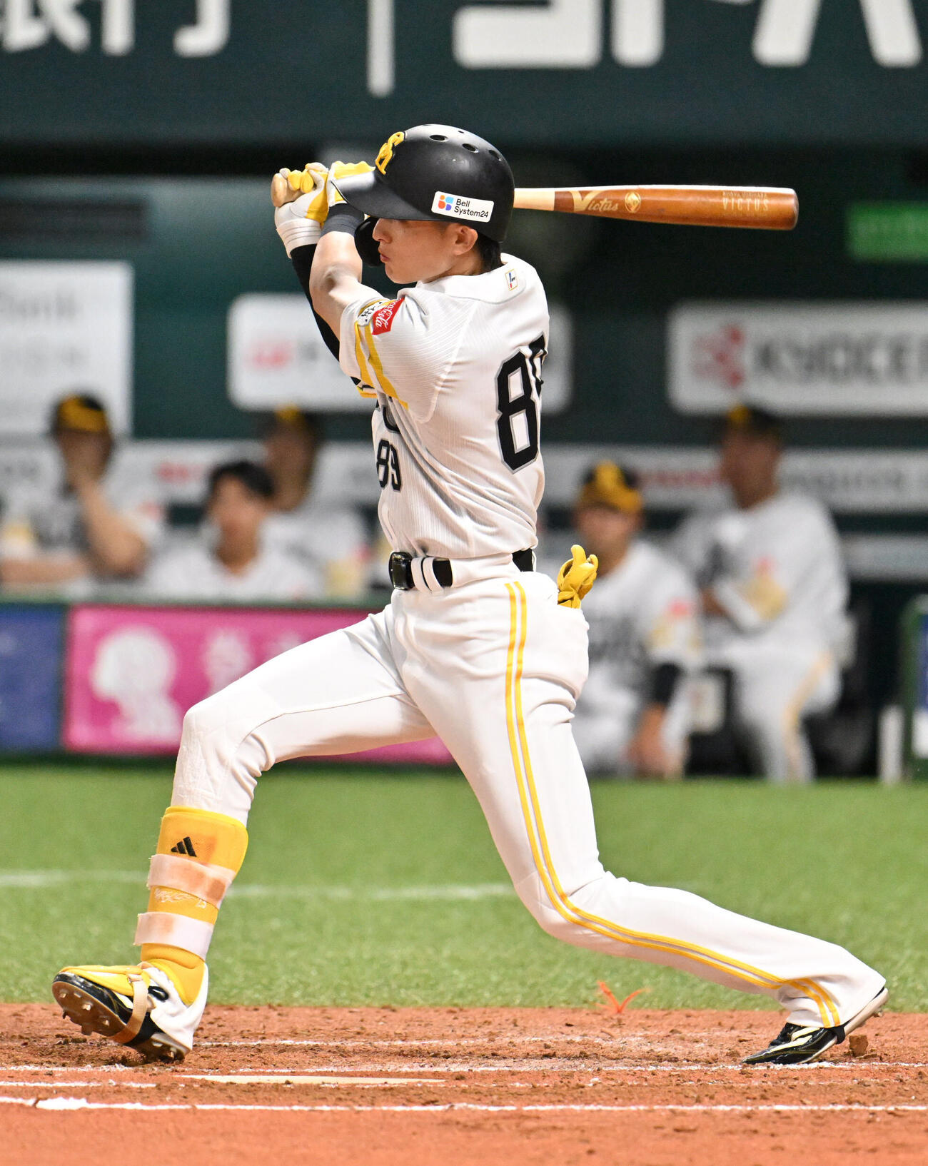 ソフトバンク対日本ハム　2回裏ソフトバンク2死満塁、周東佑京は同点適時打を放つ（撮影・林敢治）＝2026年5月24日