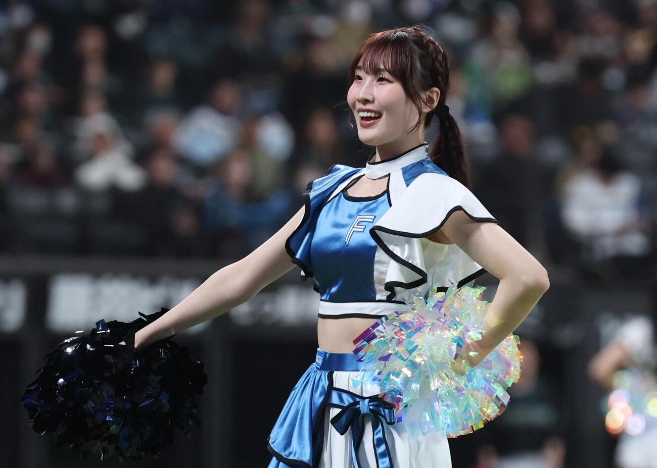 ファイターズガール尾﨑真理子