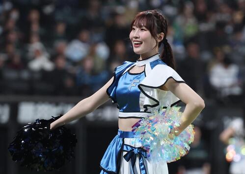 ファイターズガール尾﨑真理子