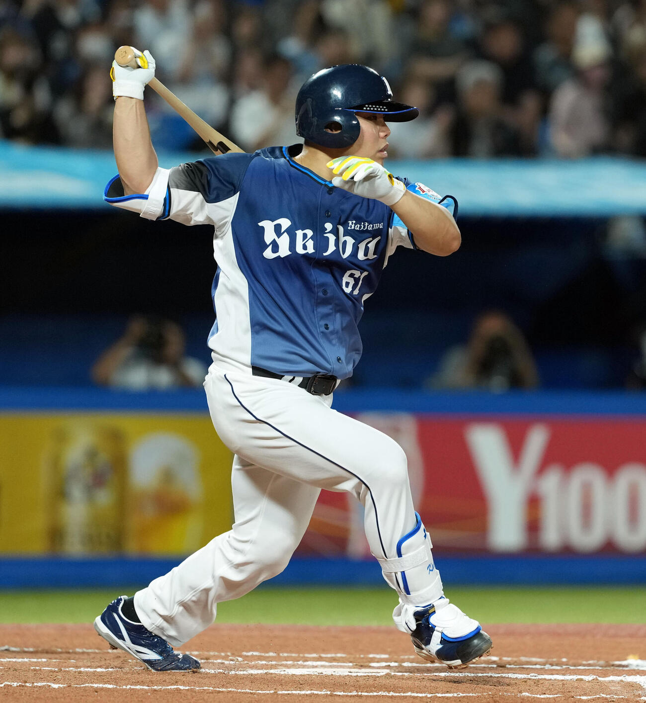 ヤクルト対西武　6回表西武無死、右前打を放つ平良海馬（撮影・たえ見朱実）