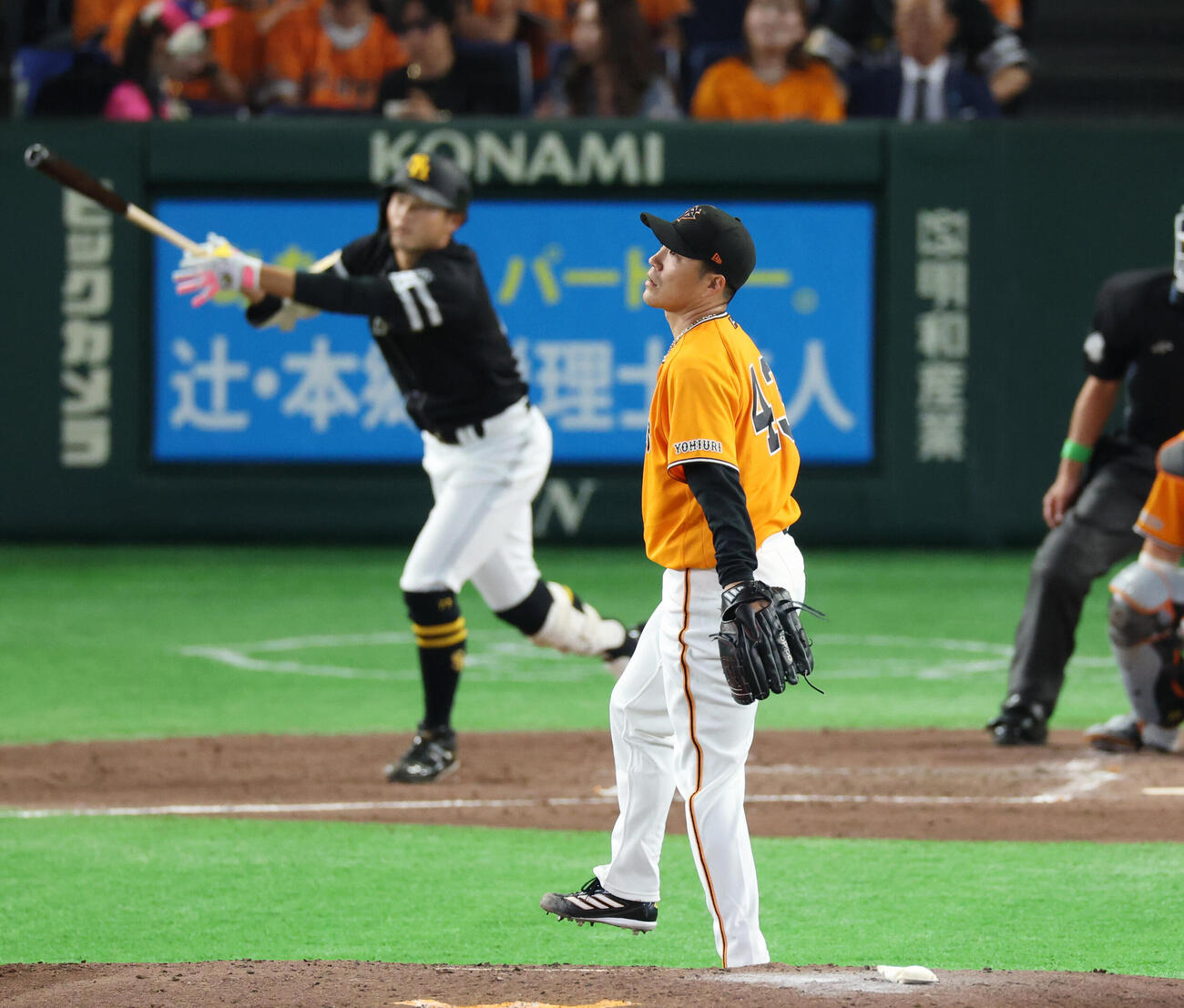 巨人対ソフトバンク　3回表ソフトバンク1死、山本恵大にソロ本塁打を浴びる則本昂大（撮影・増田悦実）