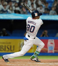 【ヤクルト】モンテル、祖母に捧げた涙のプロ初アーチ「天国で見ていてくれたのかなと」 - プロ野球 : 日刊スポーツ