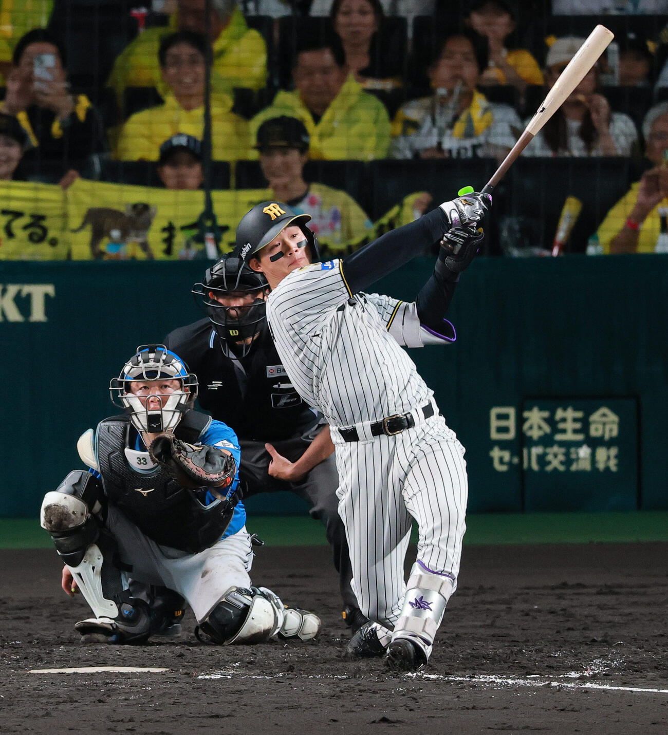 セ・パ交流戦　阪神対日本ハム2回戦　阪神対日本ハム　5回裏阪神2死、森下翔太はソロ本塁打を放つ（撮影・上山淳一）