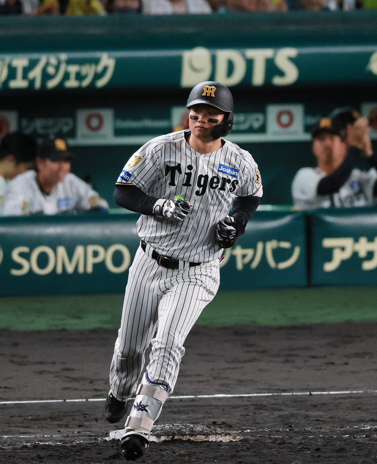 セ・パ交流戦　阪神対日本ハム2回戦　阪神対日本ハム　5回裏阪神2死、森下翔太はソロ本塁打を放つ（撮影・上山淳一）