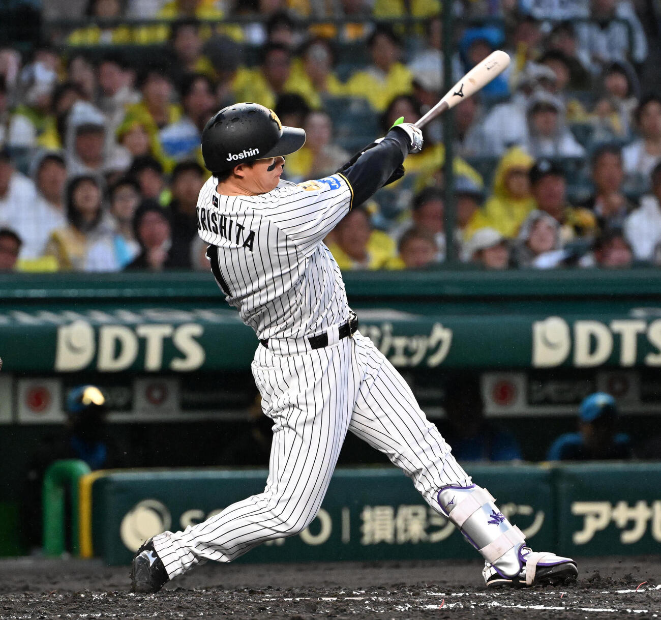 セ・パ交流戦・阪神対日本ハム2回戦　阪神対日本ハム　3回裏阪神2死一塁　森下翔太は左安打を放つ（撮影・石井愛子）