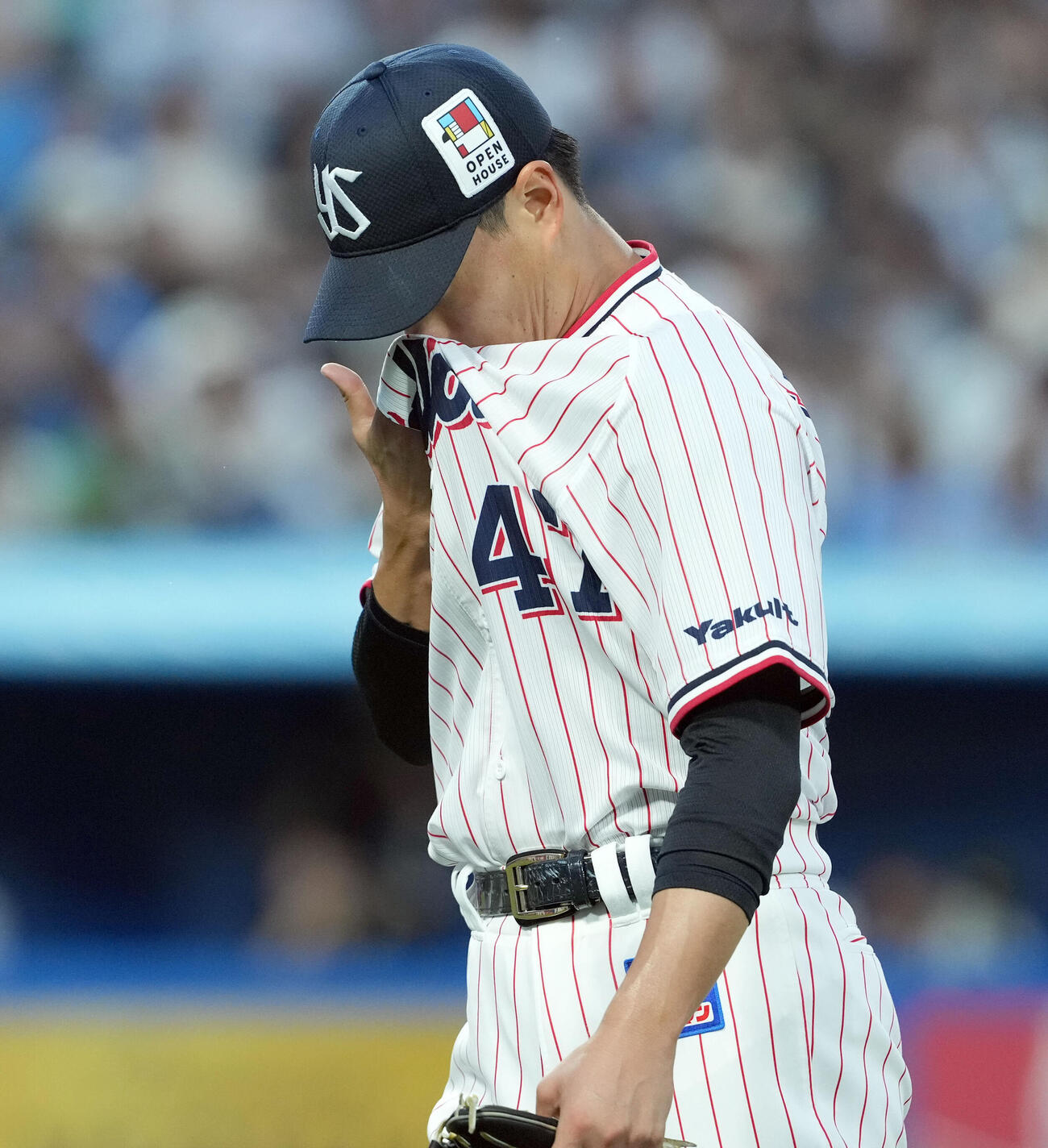 ヤクルト対西武　2回表、西武に先制を許したヤクルトの先制高橋奎二（撮影・たえ見朱実）