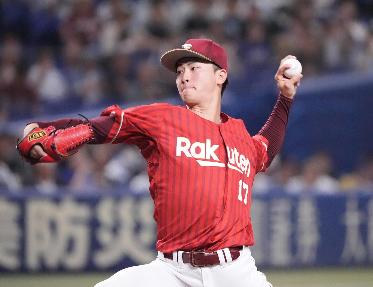 プロ野球交流戦中日対楽天　1回裏、登板する楽天先発の古謝樹（撮影・森本幸一）