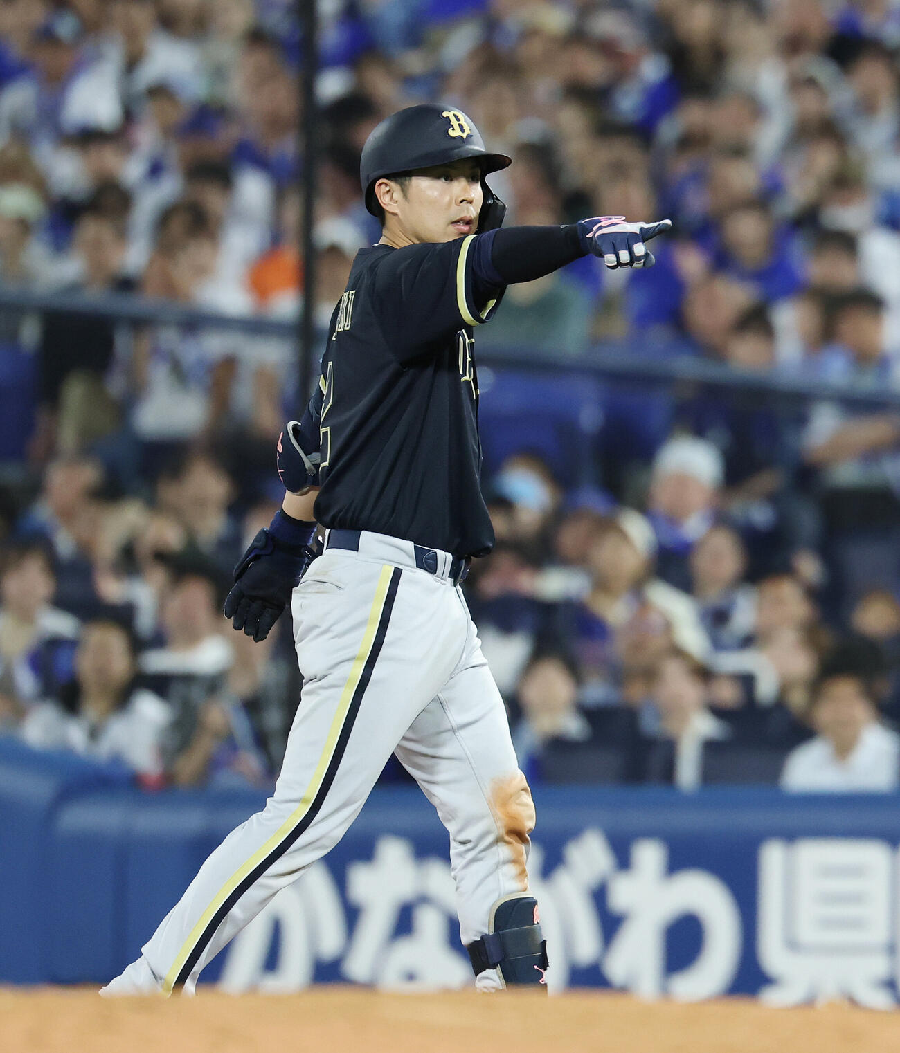 DeNA対オリックス　5回表オリックス2死満塁、適時打を放った若月健矢（撮影・宮地輝）