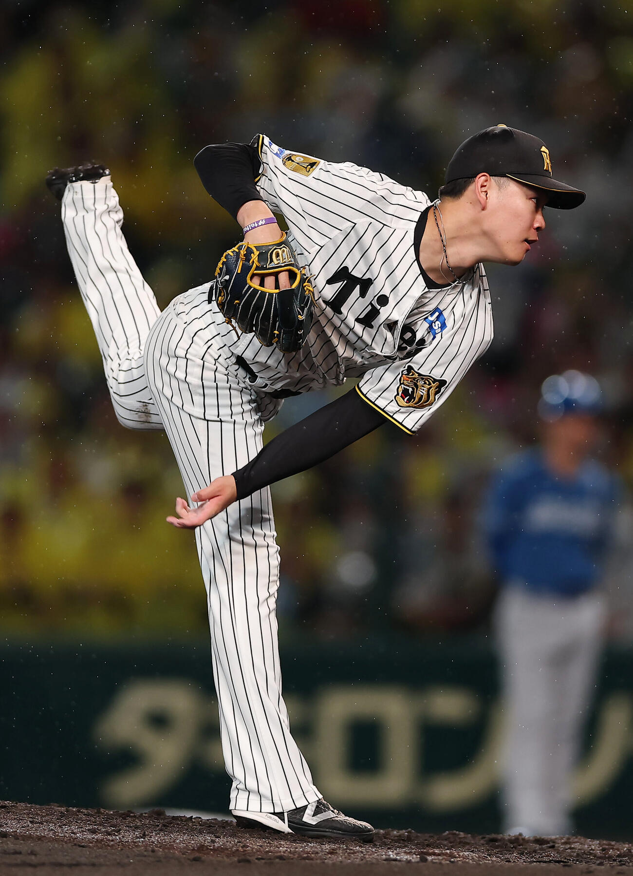阪神対日本ハム　阪神3番手の及川雅貴（撮影・前田充）