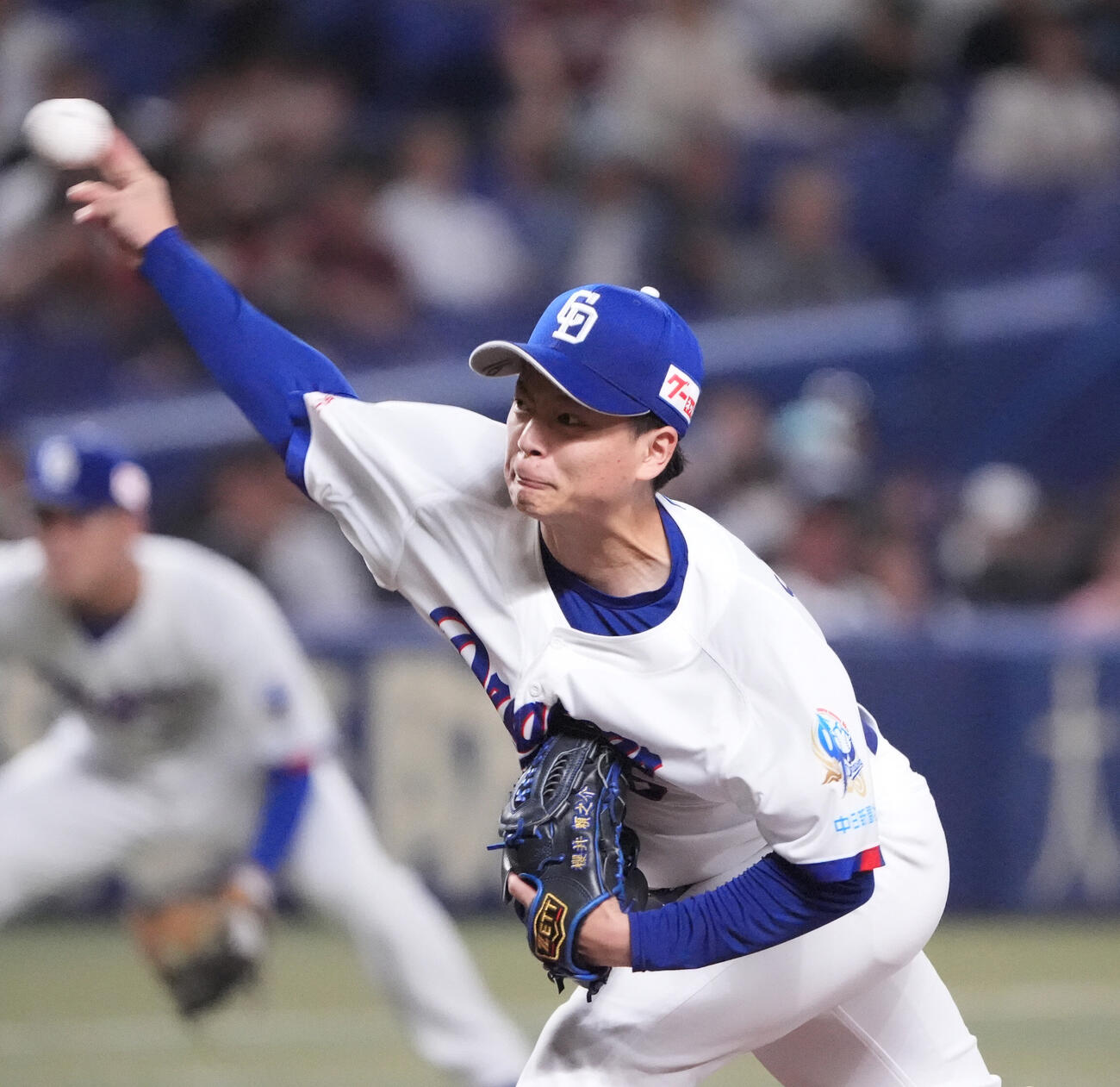 プロ野球交流戦中日対楽天　1回表、登板する中日先発の桜井頼之介（撮影・森本幸一）