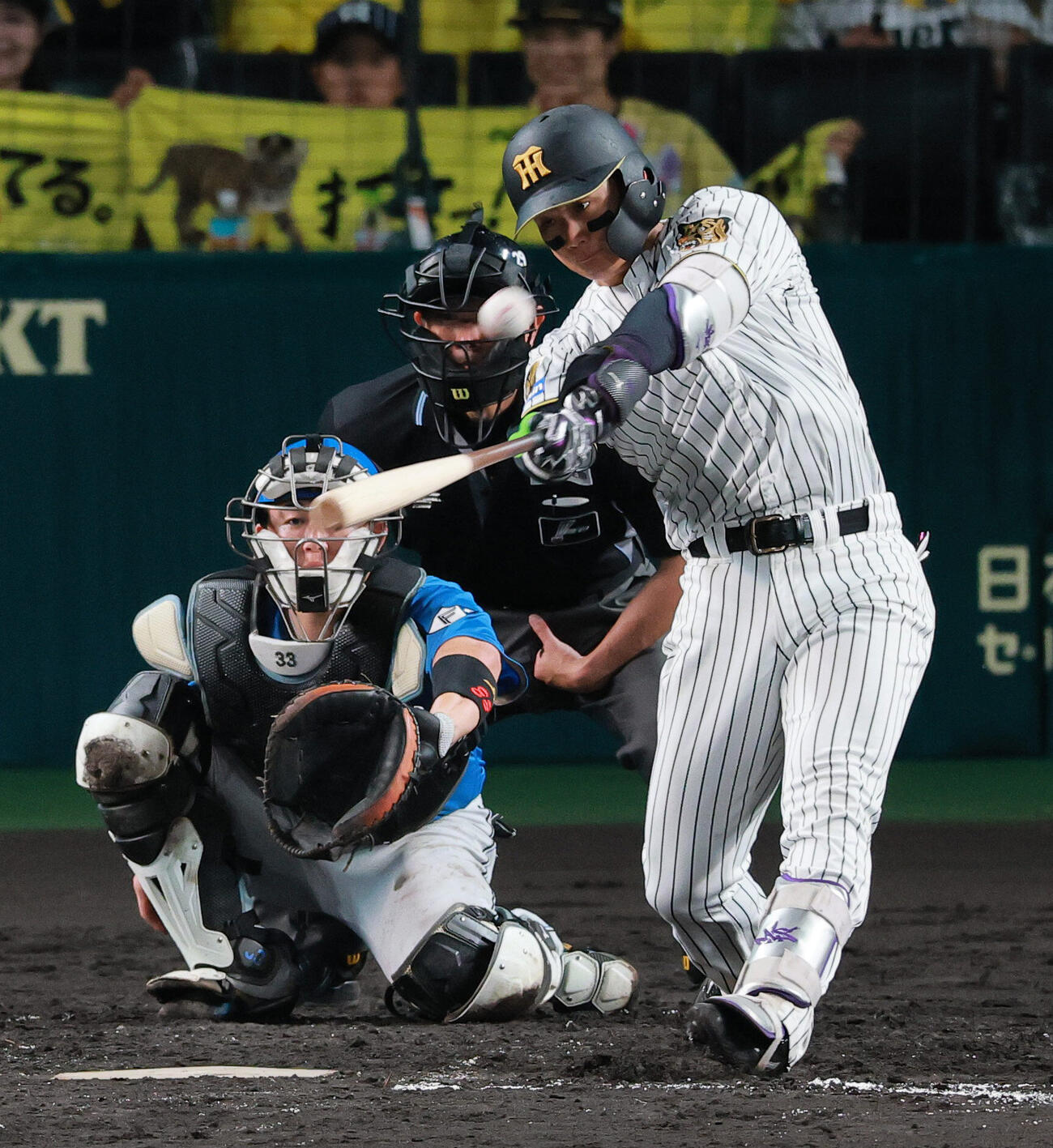 セ・パ交流戦　阪神対日本ハム2回戦　阪神対日本ハム　5回裏阪神2死、森下翔太はソロ本塁打を放つ（撮影・上山淳一）