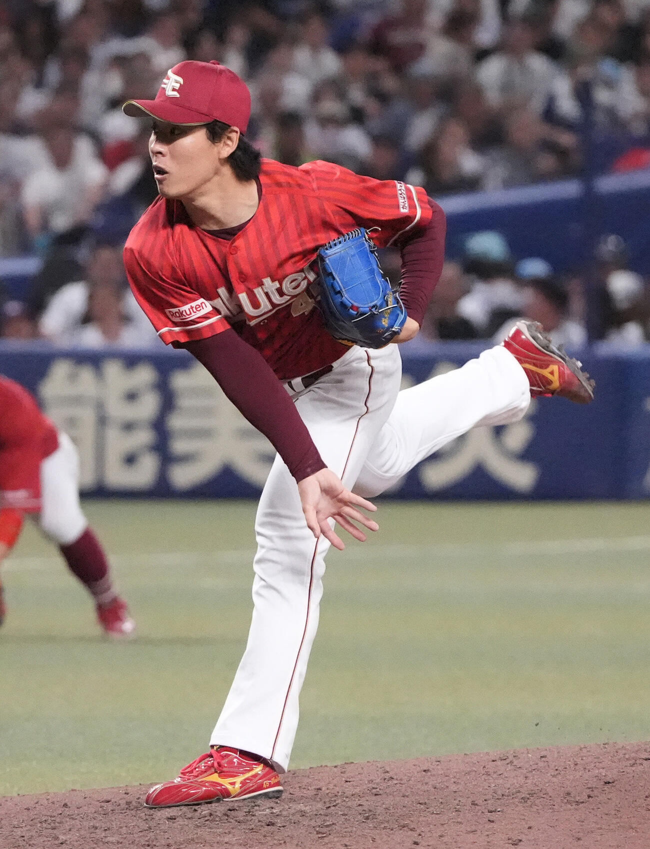 プロ野球交流戦中日対楽天　7回裏、楽天4番手で登板する九谷瑠（撮影・森本幸一）＝2026年5月27日