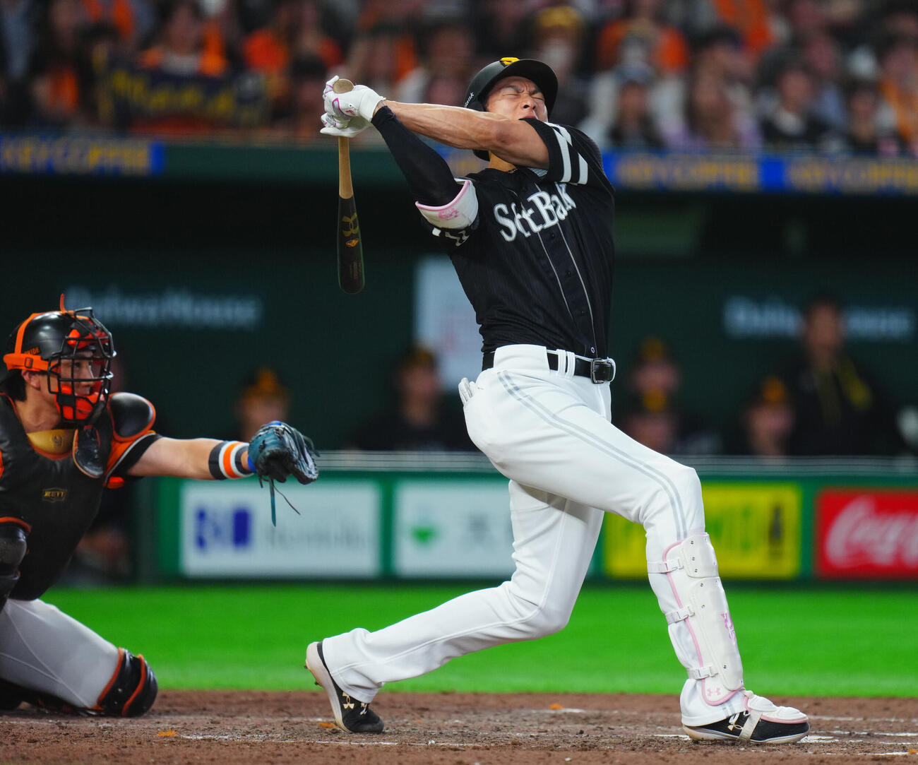 交流戦　巨人対ソフトバンク　8回表ソフトバンク2死三塁、空振り三振に倒れる代打柳田悠岐（撮影・垰建太）
