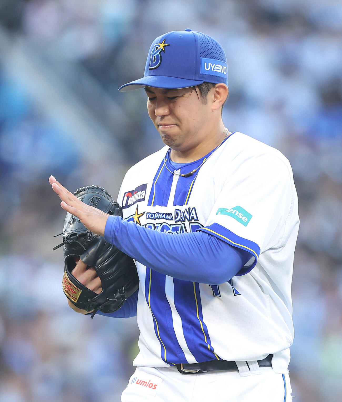 DeNA対オリックス　2回表に先制を許す東克樹（撮影・河田真司）