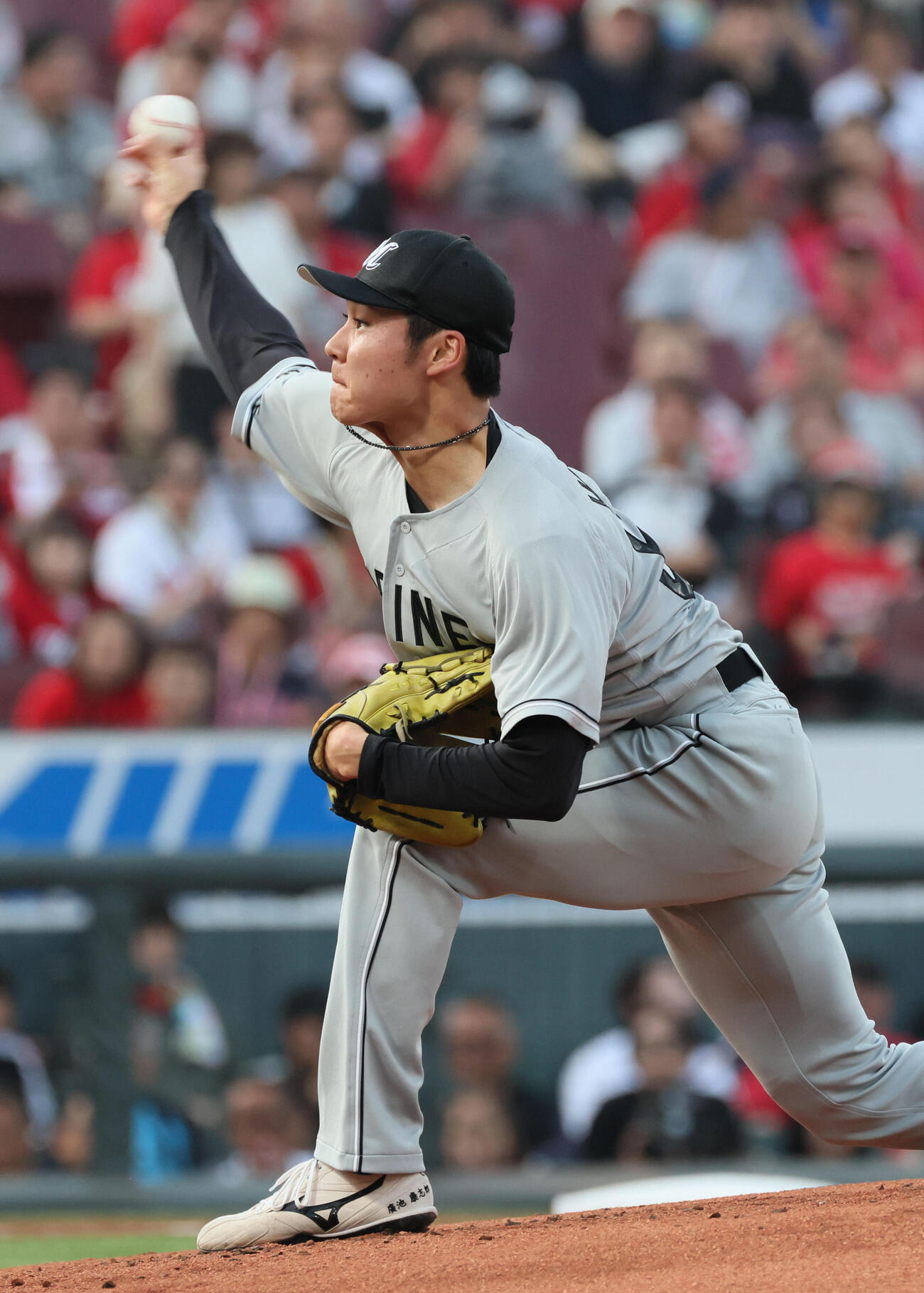 広島対ロッテ　ロッテ洗髪の広池康志郎（撮影・加藤孝規）